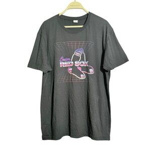 Limited Boston Red Sox Baseball Adult Tshirt Size XL Neon Retro Socks Party